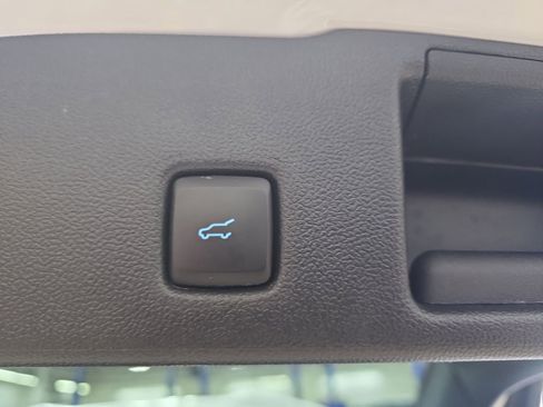 Used 2023 Ford Escape ST-Line w/ Tech Pack #1 AWD/4WD image 15