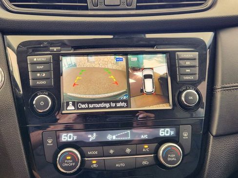 Used 2018 Nissan Rogue SL image 15