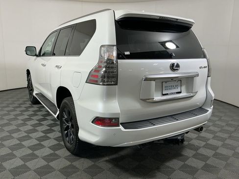 Used 2021 Lexus GX 460 Premium w/ Premium Package AWD/4WD image 7