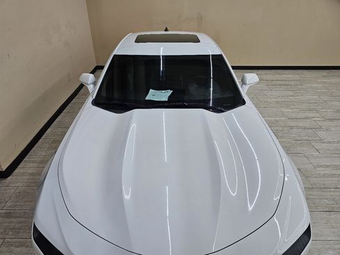 Used 2020 Chevrolet Camaro LT w/ Technology Package image 4