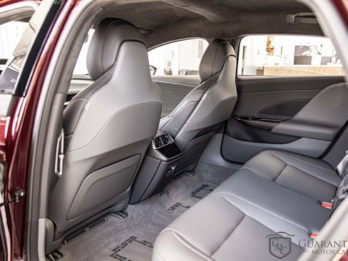 Used 2023 Lucid Air Pure AWD/4WD image 31