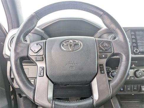 Used 2020 Toyota Tacoma TRD Sport image 14