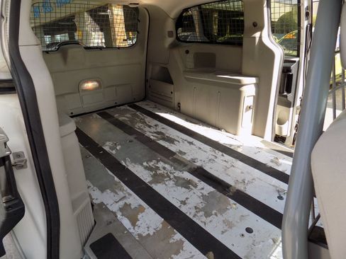 Used 2012 RAM C/V w/ UConnect Hands-Free Group FWD image 13