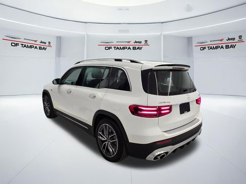 Used 2025 Mercedes-Benz GLB 35 AMG 4MATIC image 4