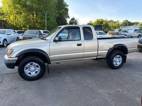 Used 2002 Toyota Tacoma 4x4 Xtracab image 9