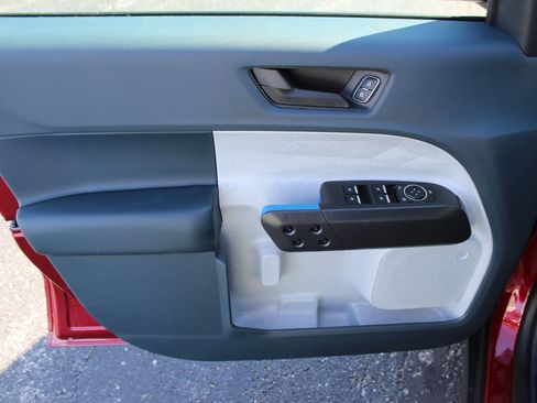 New 2025 Ford Maverick XLT w/ XLT Luxury Package image 17