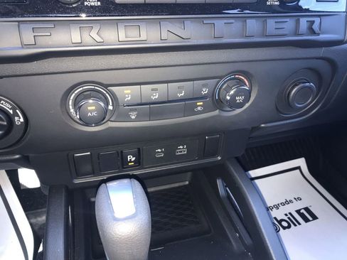 Used 2025 Nissan Frontier S AWD/4WD image 18