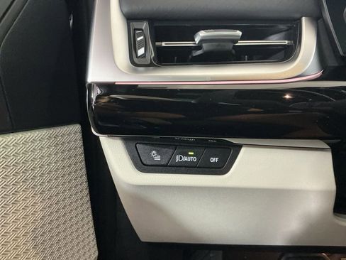 New 2026 BMW X2 xDrive28i w/ Technology Package AWD/4WD image 21