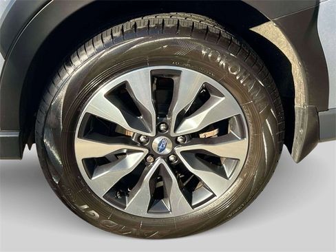 Used 2023 Subaru Outback Limited image 7