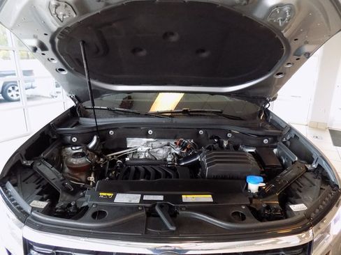 Used 2023 Volkswagen Atlas SE w/ Panoramic Sunroof Package image 33