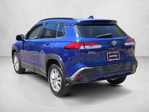 Used 2022 Toyota Corolla Cross LE FWD image 7