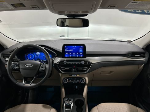 Used 2022 Ford Escape Titanium AWD/4WD image 14
