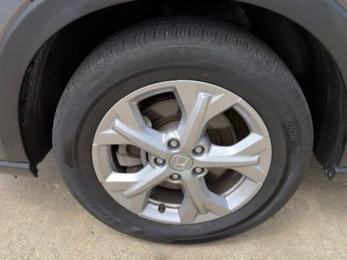 Certified 2024 Honda HR-V LX image 9