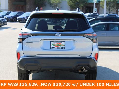 Used 2025 Subaru Forester Premium image 5