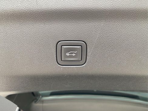 Used 2021 GMC Yukon Denali AWD/4WD image 32