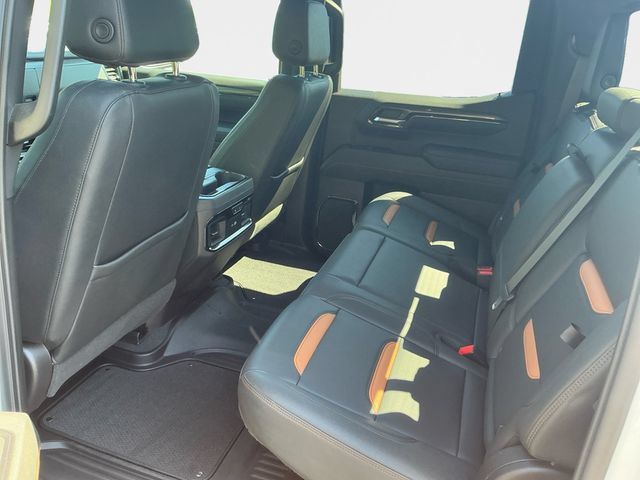 Used 2024 GMC Sierra 1500 AT4 w/ Technology Package AWD/4WD image 14