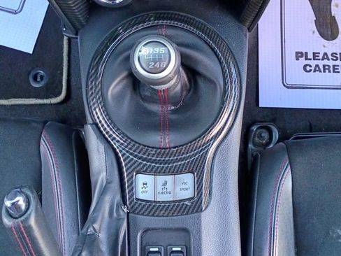 Used 2014 Subaru BRZ Limited w/ Popular Package #2B image 19