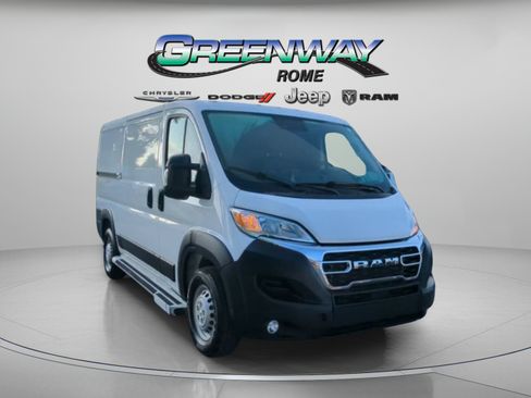 Used 2025 RAM ProMaster 2500 w/ U-Haul Equipment Group FWD image 4