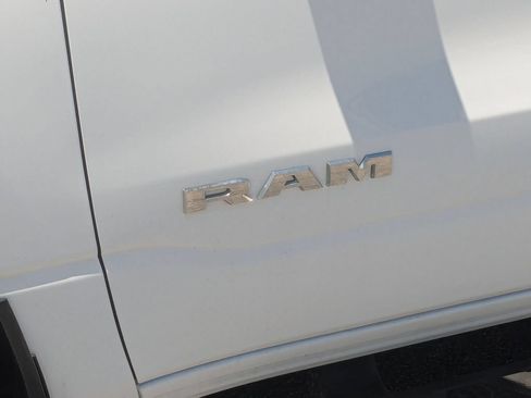Used 2021 RAM 1500 Big Horn AWD/4WD image 10
