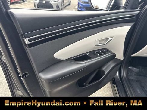 Used 2023 Hyundai Tucson SEL w/ Convenience Package image 18