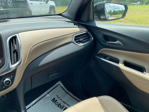 Used 2024 Chevrolet Equinox Premier FWD image 31