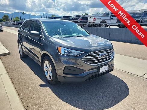 Used 2020 Ford Edge SE image 9