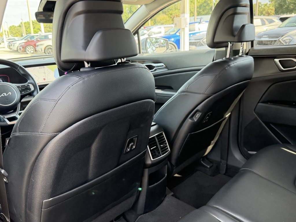 Certified 2023 Kia Sportage EX FWD image 17