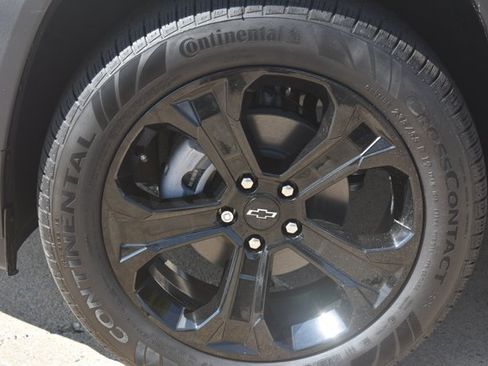 New 2027 Chevrolet Equinox LT w/ Safety and Technology Package FWD image 10