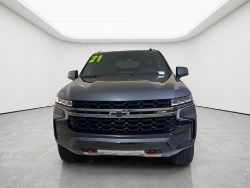 Used 2021 Chevrolet Tahoe Z71 w/ Z71 Signature Package AWD/4WD image 3