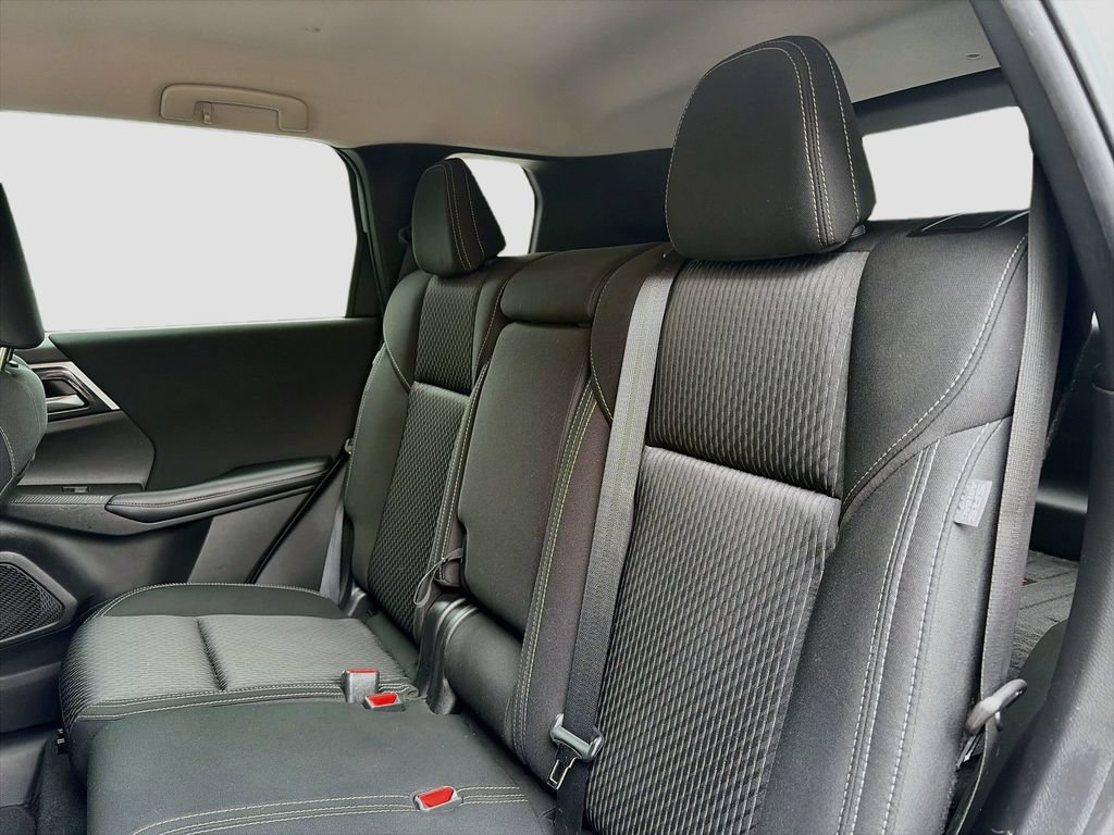 Used 2022 Mitsubishi Outlander ES FWD image 23
