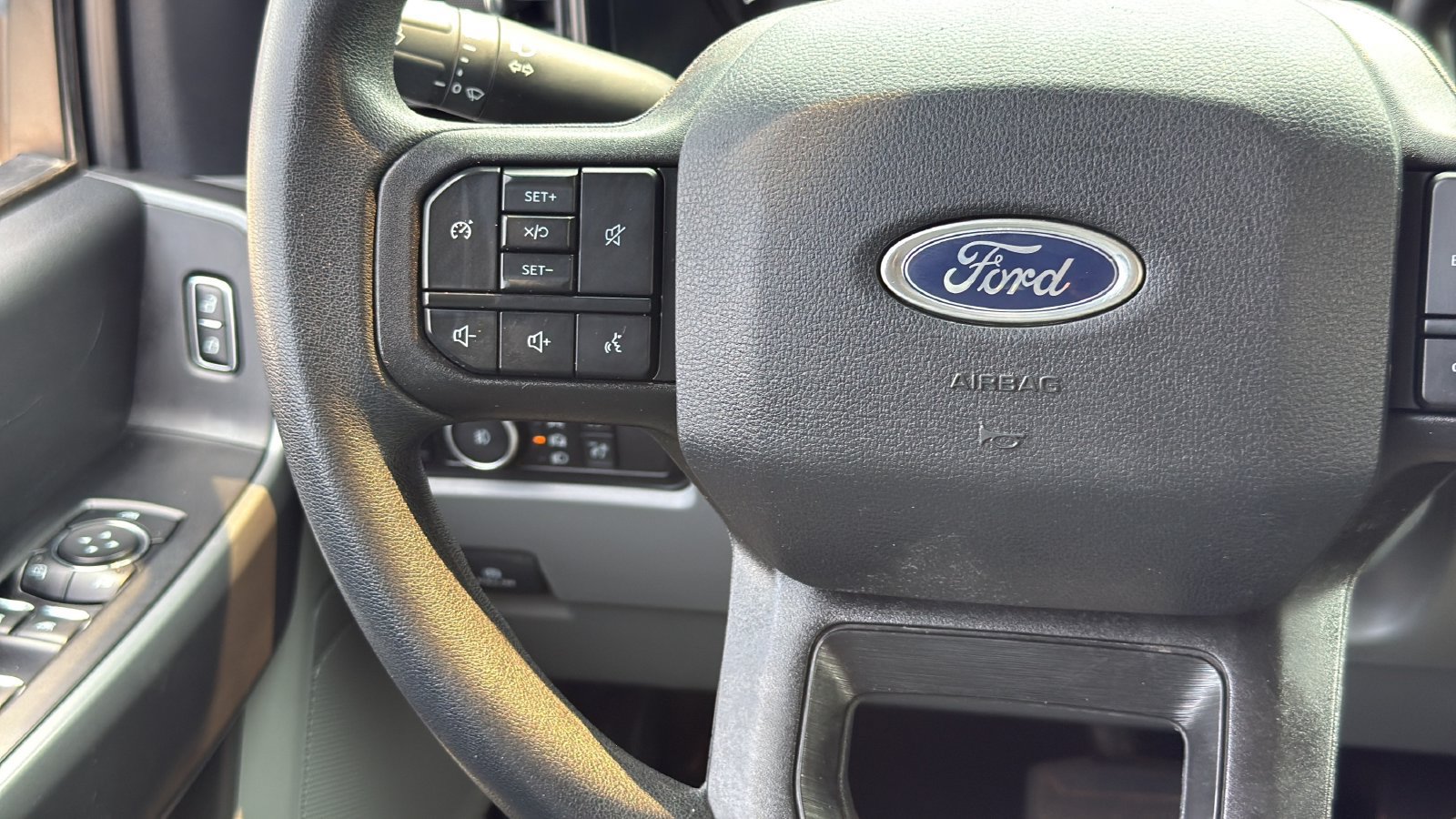 Used 2025 Ford F250 XLT w/ FX4 Off-Road Package AWD/4WD image 15