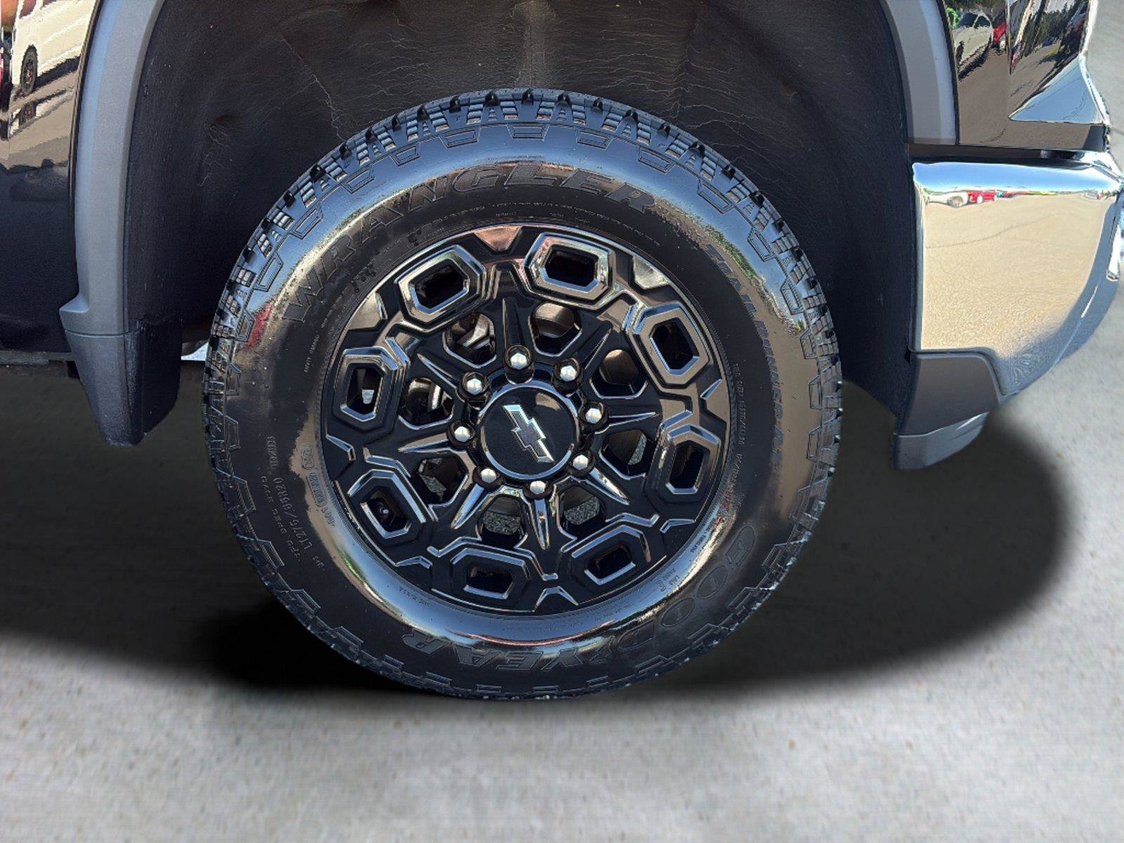 Used 2024 Chevrolet Silverado 2500 LT w/ All Star Edition AWD/4WD image 52