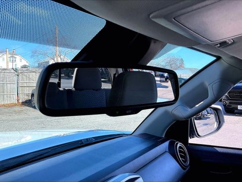 Used 2022 Toyota Tacoma 4x4 Double Cab image 33