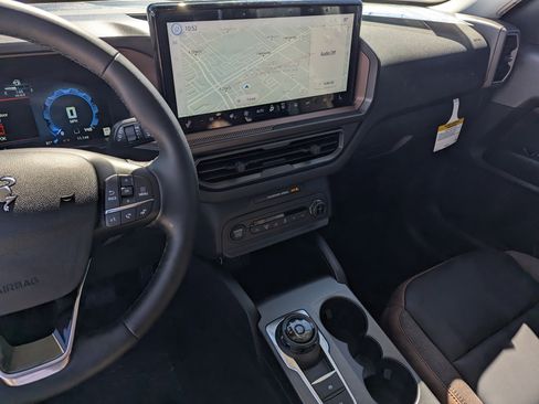 New 2025 Ford Bronco Sport Outer Banks w/ Outer Banks Tech Package+ image 10