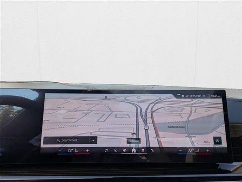 Used 2026 BMW X5 xDrive50e w/ Premium Package image 13