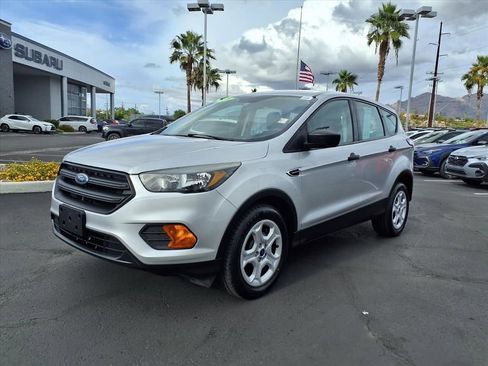 Used 2018 Ford Escape S image 6