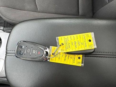 Used 2018 Chevrolet Malibu LT FWD image 9