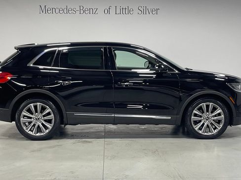 Used 2017 Lincoln MKX Reserve w/ Driver Assistance Package AWD/4WD image 7