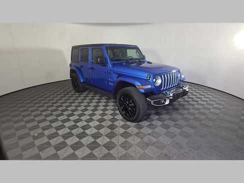 Used 2022 Jeep Wrangler Unlimited Sahara image 32