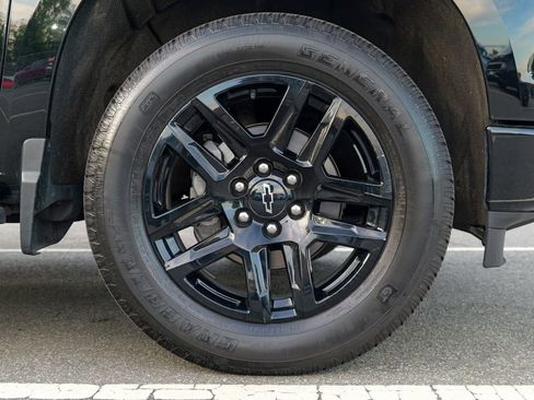 Used 2023 Chevrolet Silverado 1500 Custom AWD/4WD image 15