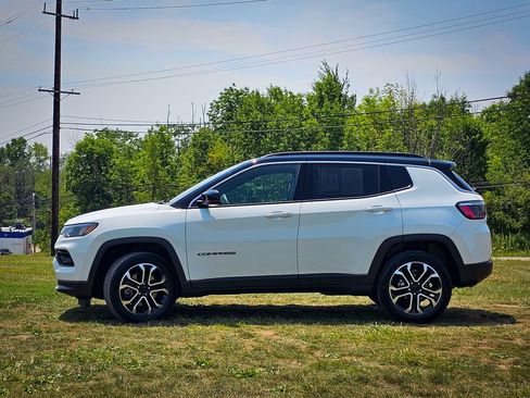 Used 2023 Jeep Compass Limited AWD/4WD image 8