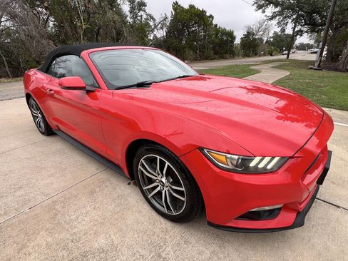 Used 2016 Ford Mustang Premium image 17
