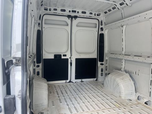 Used 2025 RAM ProMaster 2500 w/ Convenience Group FWD image 21