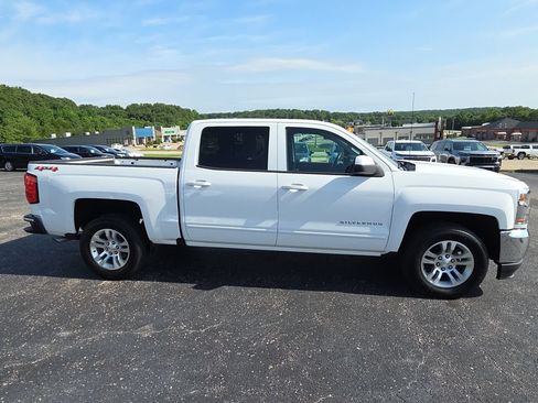 Used 2018 Chevrolet Silverado 1500 LT w/ All Star Edition AWD/4WD image 10