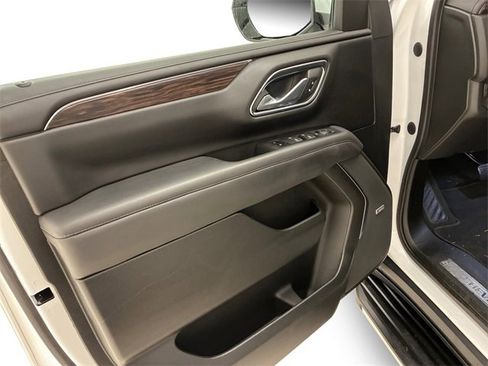 Used 2023 Chevrolet Tahoe LT image 13