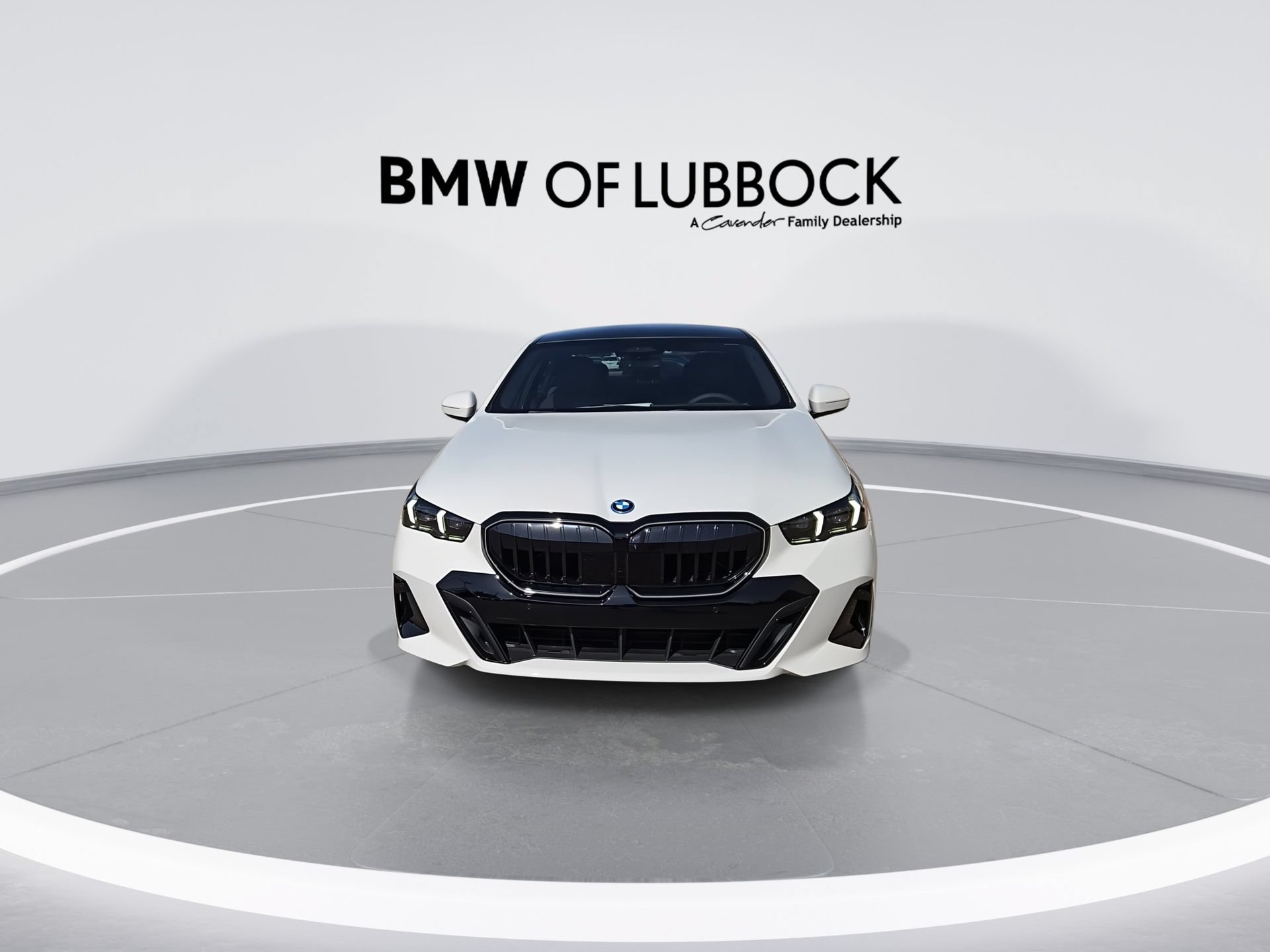 New 2027 BMW 550e xDrive AWD/4WD image 3