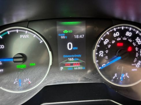 Used 2020 Toyota RAV4 XLE w/ Convenience Package AWD/4WD image 15