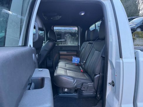 Used 2011 Ford F350 Lariat image 7