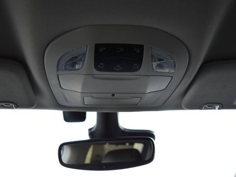 Used 2022 Chrysler Pacifica Touring-L FWD image 44