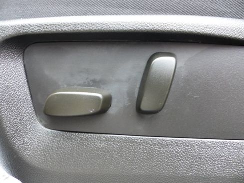 Used 2023 Buick Envision Avenir image 22